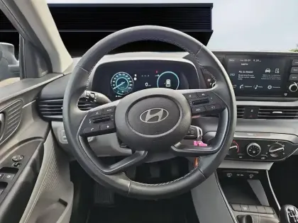 Photo 12 Hyundai I20  1.0 T-GDi 100 Hybrid 48V