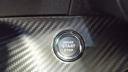 Photo 40 Peugeot 208  Electrique 54 kWh 156ch