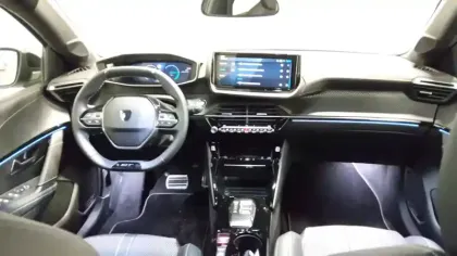 Photo 27 Peugeot 208  Electrique 54 kWh 156ch