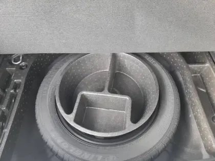 Photo 44 Renault Rafale  E-Tech full hybrid 200