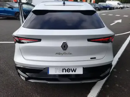 Photo 53 Renault Rafale  E-Tech full hybrid 200