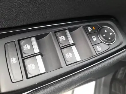 Photo 90 Renault Rafale  E-Tech full hybrid 200