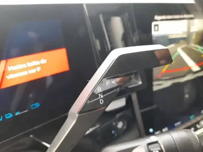 Photo 52 Renault Rafale  E-Tech full hybrid 200