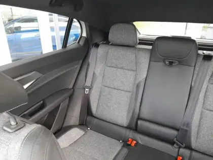 Photo 48 Renault Rafale  E-Tech full hybrid 200