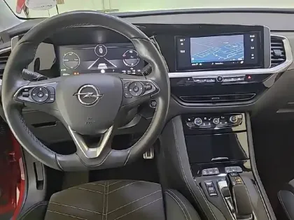 Photo 7 Opel Grandland  Hybrid 225 ch BVA8