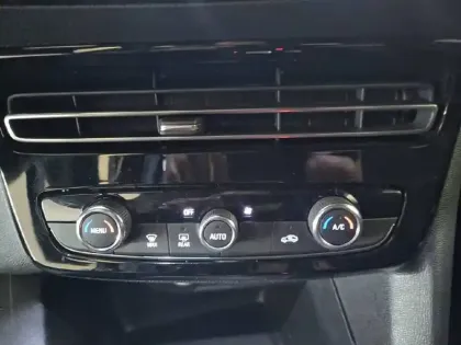 Photo 24 Opel Mokka  Electrique 136 ch & Batterie 50 kWh