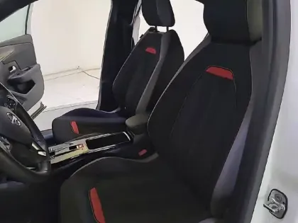 Photo 10 Opel Mokka  Electrique 136 ch & Batterie 50 kWh