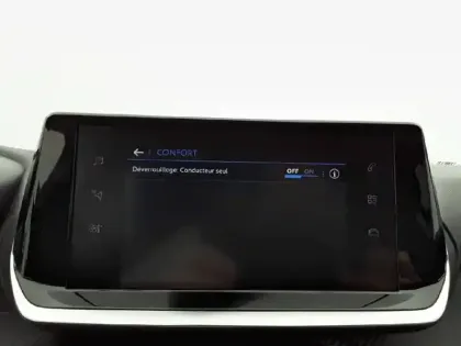 Photo 58 Peugeot 208  PureTech 75 S&S BVM5