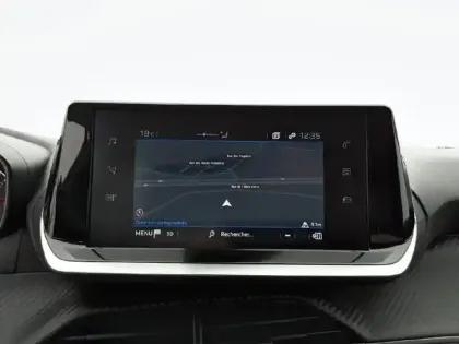 Photo 51 Peugeot 208  PureTech 75 S&S BVM5