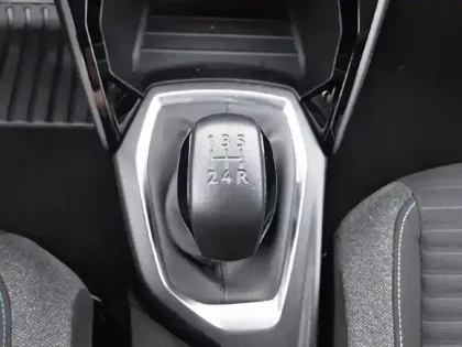 Photo 43 Peugeot 208  PureTech 75 S&S BVM5