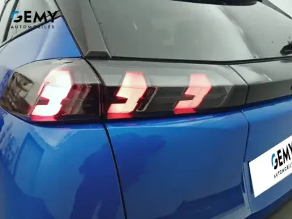 Photo 16 Peugeot 2008  PureTech 130 S&S BVM6