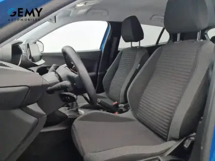 Photo 8 Peugeot 2008  PureTech 130 S&S BVM6