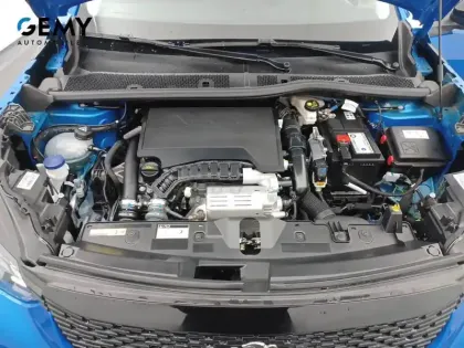 Photo 11 Peugeot 2008  PureTech 130 S&S BVM6