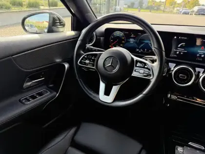 Photo 50 Mercedes Classe A  180 d 8G-DCT