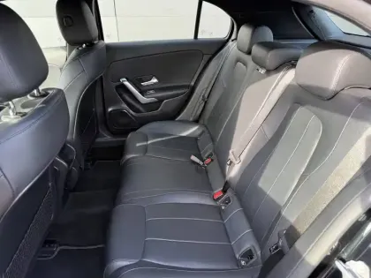 Photo 38 Mercedes Classe A  180 d 8G-DCT