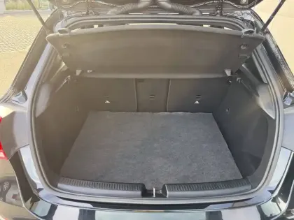 Photo 39 Mercedes Classe A  180 d 8G-DCT