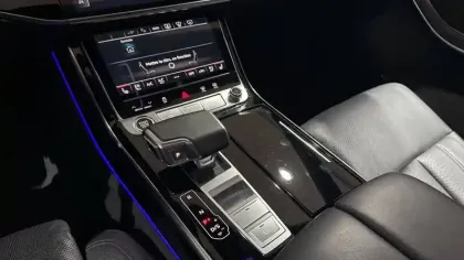 Photo 60 Audi A8  60 TFSIe 462 ch Tiptronic 8 Quattro