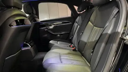 Photo 76 Audi A8  60 TFSIe 462 ch Tiptronic 8 Quattro