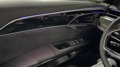 Photo 57 Audi A8  60 TFSIe 462 ch Tiptronic 8 Quattro