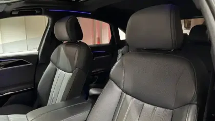 Photo 52 Audi A8  60 TFSIe 462 ch Tiptronic 8 Quattro