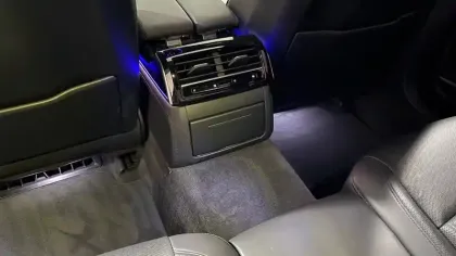 Photo 78 Audi A8  60 TFSIe 462 ch Tiptronic 8 Quattro