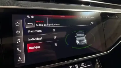 Photo 72 Audi A8  60 TFSIe 462 ch Tiptronic 8 Quattro