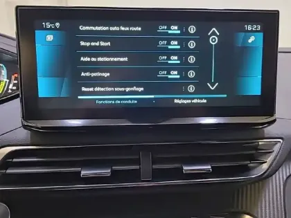 Photo 20 Peugeot 3008  Hybrid 136 e-DCS6