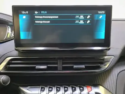 Photo 22 Peugeot 3008  Hybrid 136 e-DCS6