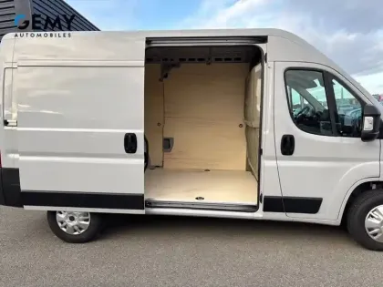 Photo 30 Peugeot Boxer  FGN TOLE 3.3 T L2H2 140 S&S BVM6