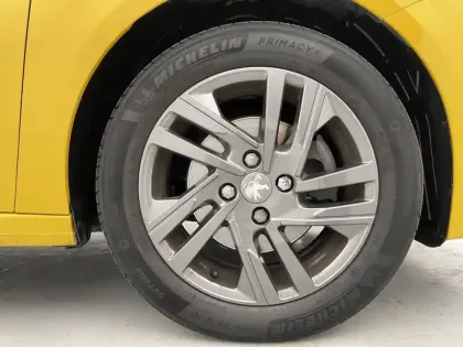 Photo 83 Peugeot 208  PureTech 100 S&S BVM6