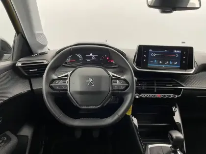 Photo 54 Peugeot 208  PureTech 100 S&S BVM6