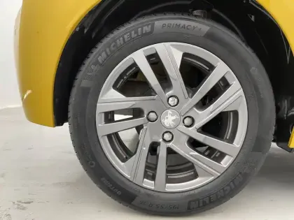 Photo 84 Peugeot 208  PureTech 100 S&S BVM6