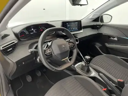 Photo 58 Peugeot 208  PureTech 100 S&S BVM6