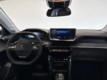Photo 7 Peugeot 208  1.2 Hybrid 100ch Allure e-DCS6