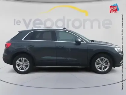 Photo 18 Audi Q3  35 TFSI 150ch Mild Hybrid Design S tronic 7 Touvrant Carplay