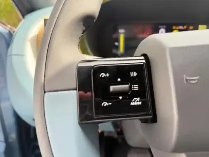 Photo 11 Fiat Grande Panda  Electrique 113ch La Prima