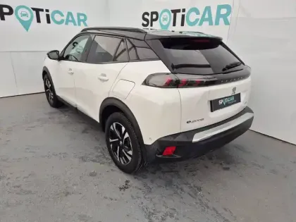 Photo 6 Peugeot 2008  Electrique 136 ch