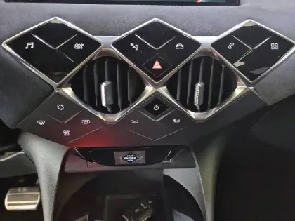 Photo 44 DS DS 3 DS3 Crossback PureTech 130 EAT8