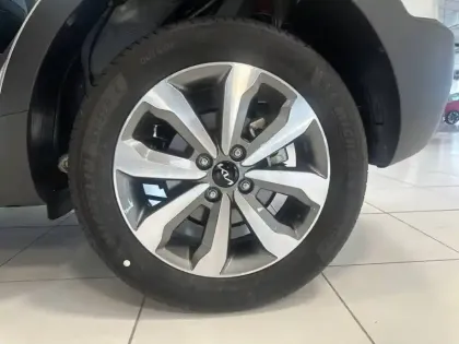 Photo 63 Kia Stonic  1.0 T-GDi 100 ch DCT7