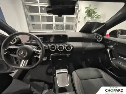 Photo 11 Mercedes Classe A  200 d 8G-DCT