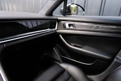 Photo 24 Porsche Panamera  Turbo S V8 4.0 680 PDK