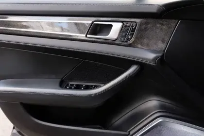 Photo 14 Porsche Panamera  Turbo S V8 4.0 680 PDK