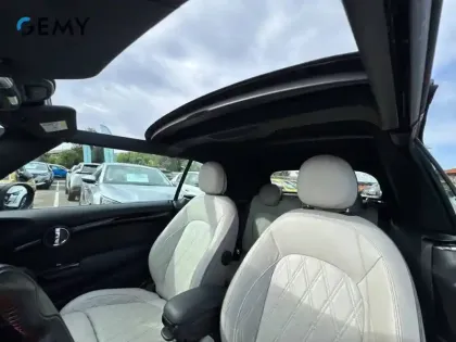 Photo 20 Mini Mini Cabriolet John Cooper Works 231 ch BVA8