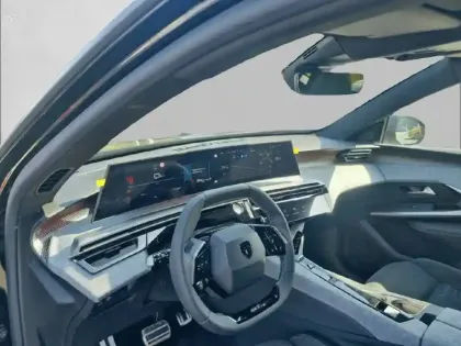 Photo 27 Peugeot 3008  Hybrid 145 e-DCS6