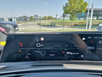 Photo 29 Peugeot 3008  Hybrid 145 e-DCS6