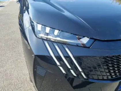 Photo 35 Peugeot 3008  Hybrid 145 e-DCS6