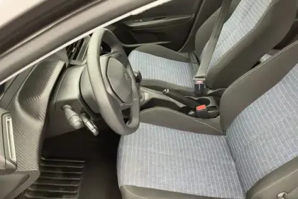 Photo 44 Peugeot 208  PureTech 75 S&S BVM5