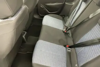 Photo 45 Peugeot 208  PureTech 75 S&S BVM5