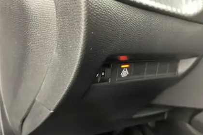 Photo 48 Peugeot 208  PureTech 75 S&S BVM5