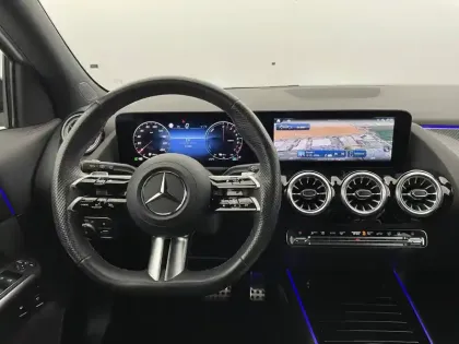 Photo 44 Mercedes GLA  250 e 8G-DCT